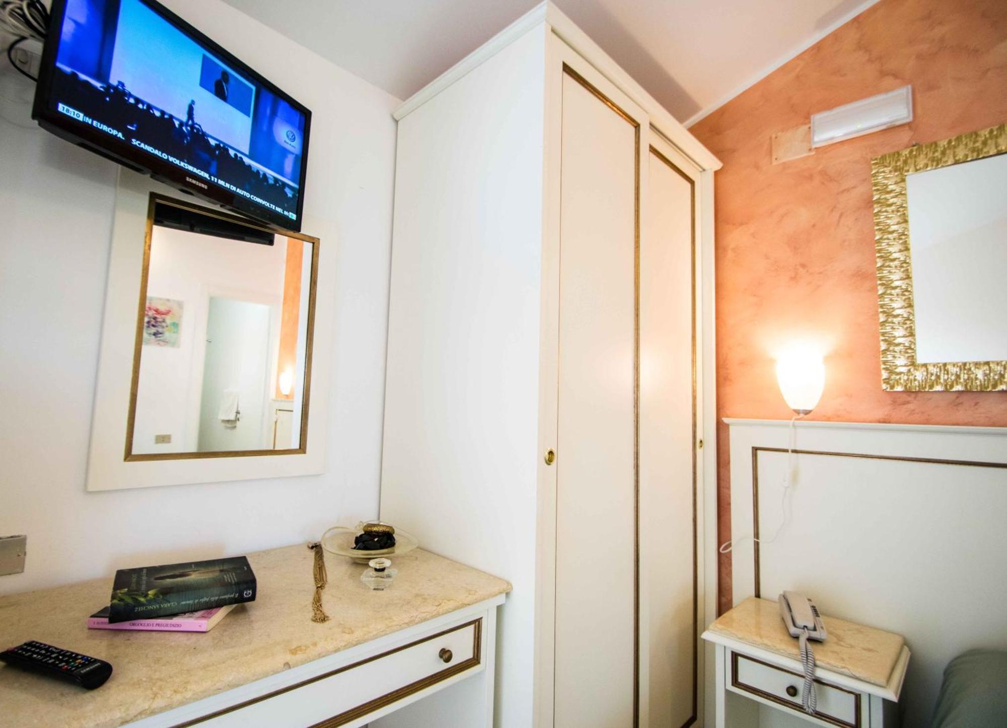 Hotel Resort Rocca Di Vadaro Capo Vaticano Δωμάτιο φωτογραφία